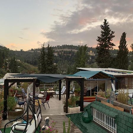 Bed and Breakfast Sweet 'En Kerem View Иерусалим Экстерьер фото
