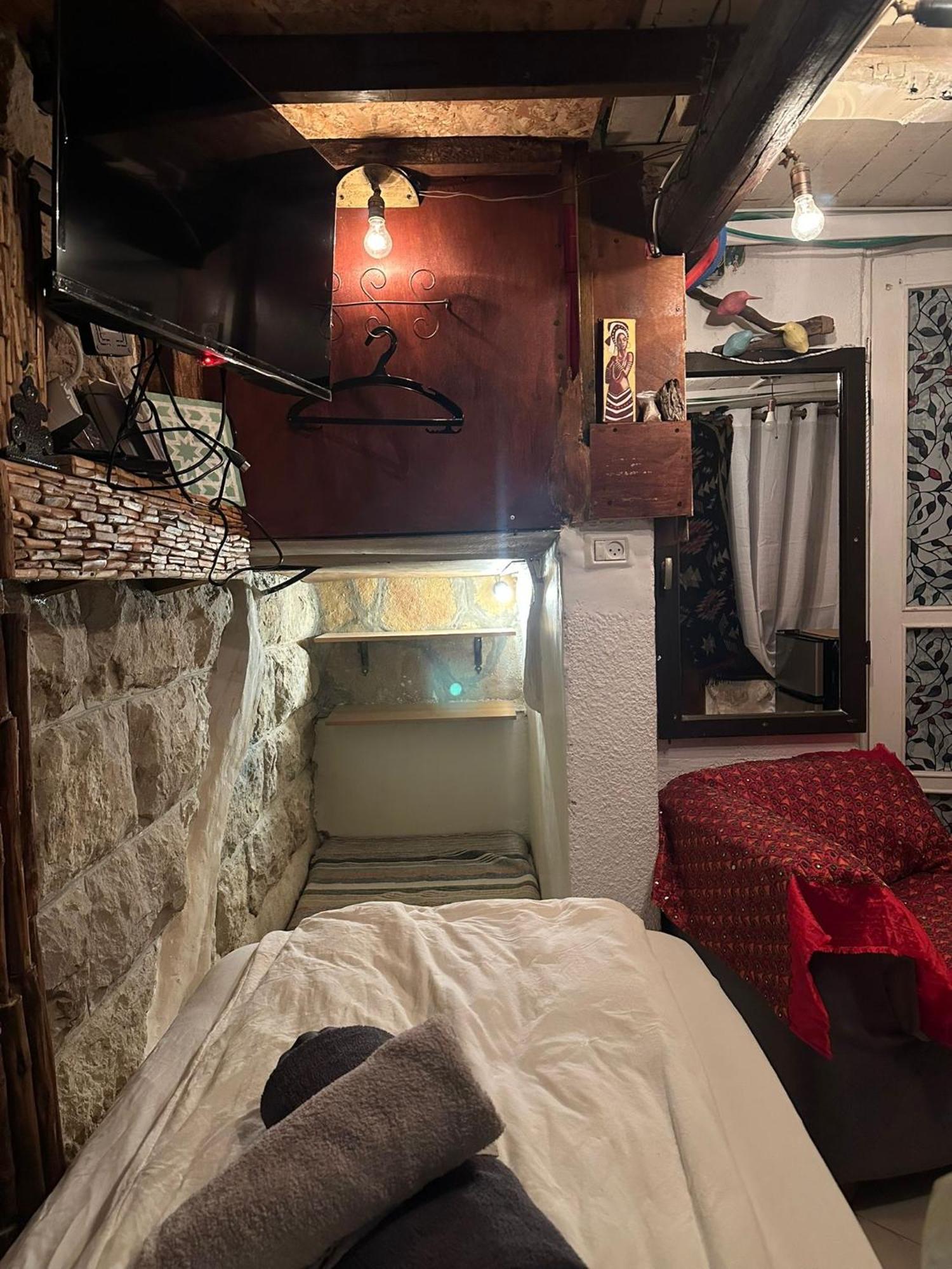 Bed and Breakfast Sweet 'En Kerem View Иерусалим Экстерьер фото